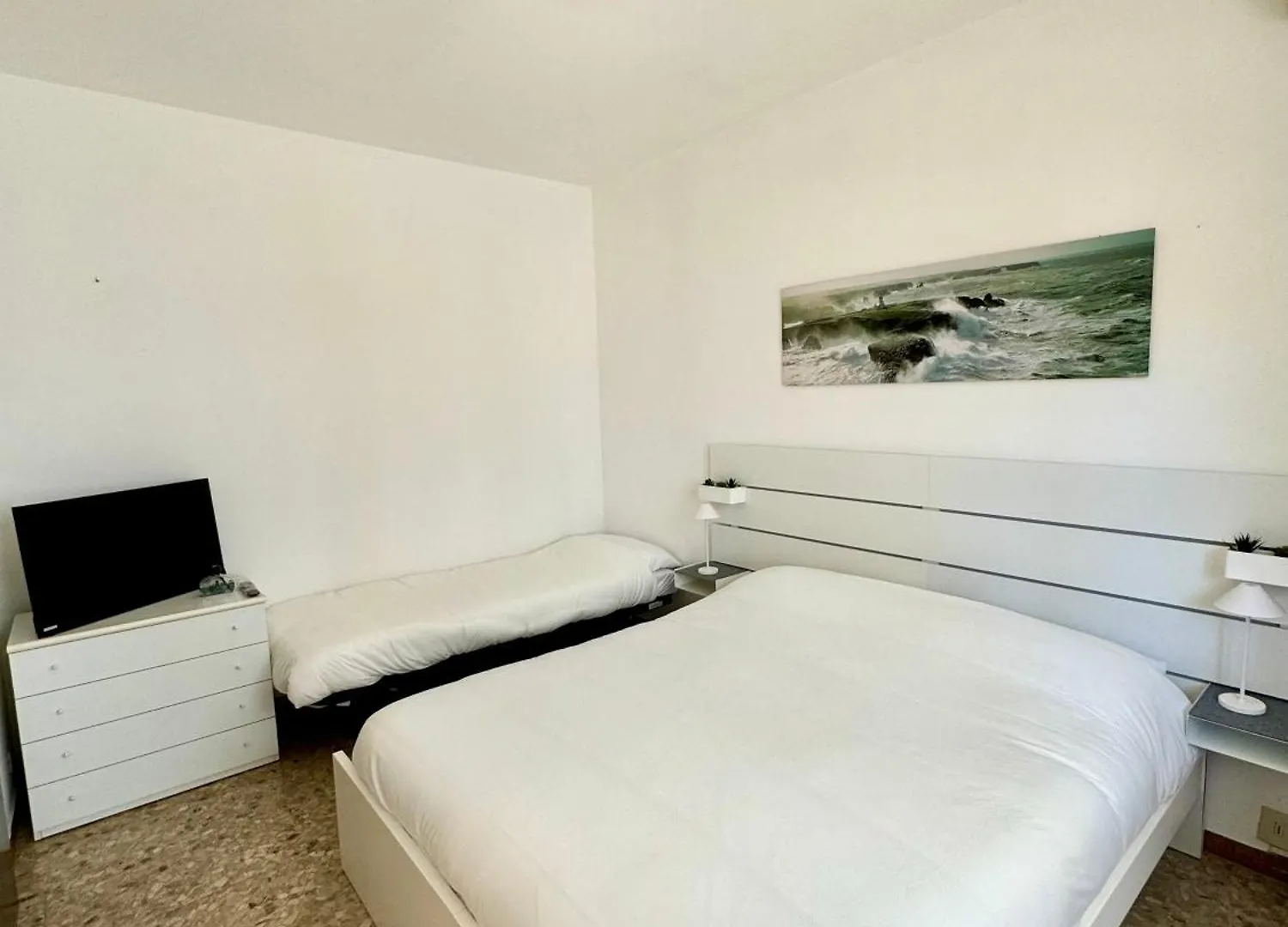 Apartment Appartamento Luminoso Vista Mare Lido di Jesolo Italy